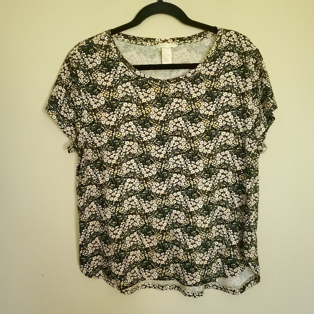 H&M basics floral print short sleeve tee shirt L